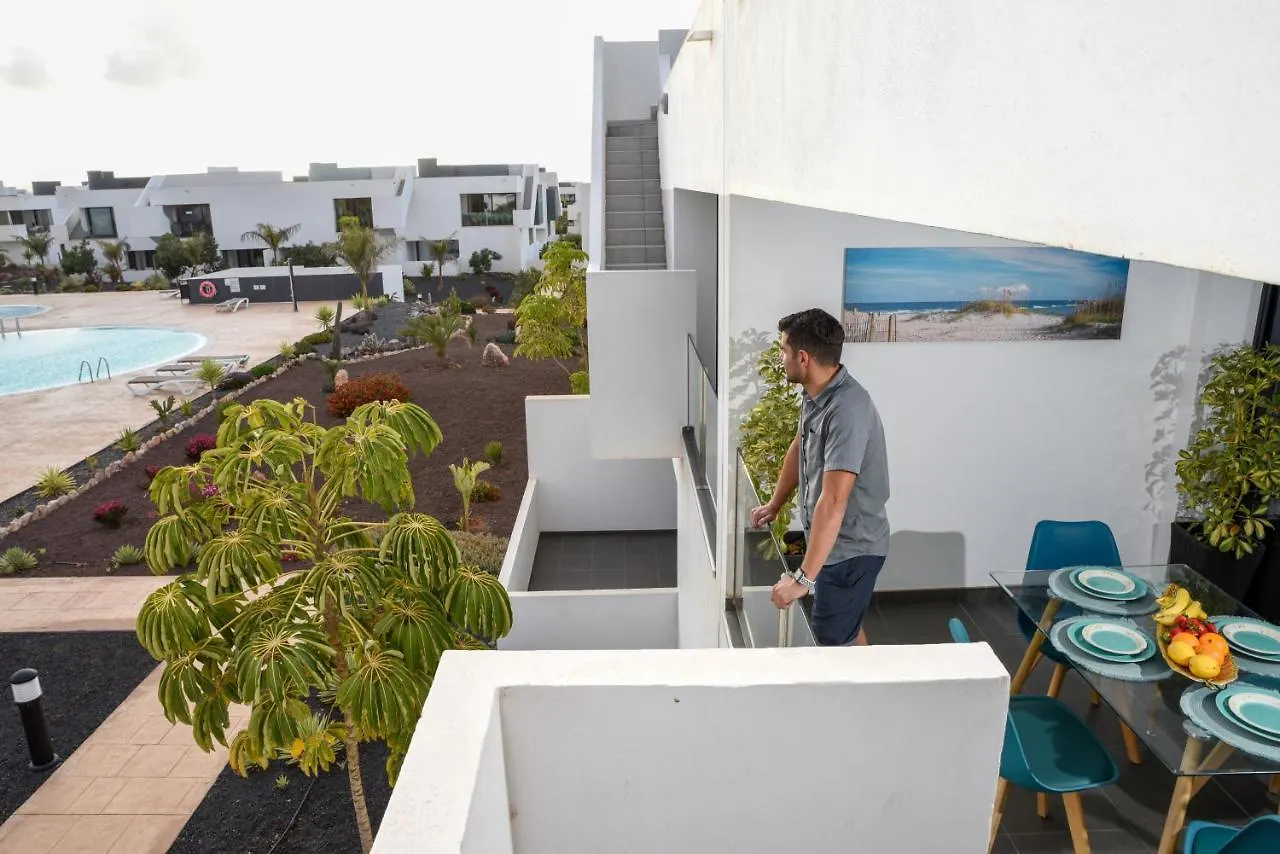 Apartamento Azul Vv -Fuerteventura Site- Jacuzzi, Aire Acondicionado, Solarium , Terraza Vistas Panoramicas, Diseno , Luxury, Fuerteventura Site Apartment La Oliva