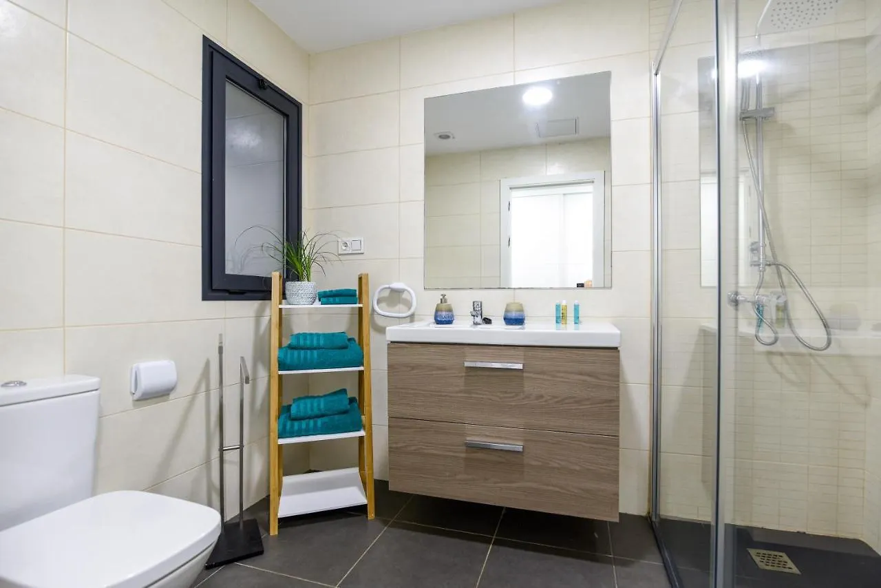 Apartamento Azul Vv -Fuerteventura Site- Jacuzzi, Aire Acondicionado, Solarium , Terraza Vistas Panoramicas, Diseno , Luxury, Fuerteventura Site Apartment La Oliva